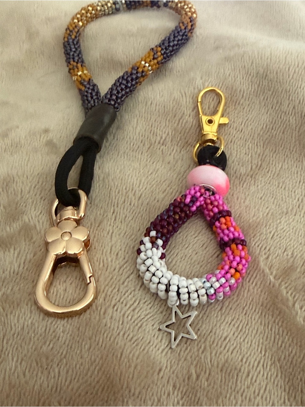🪡Handmade Beaded Keychain/ purse clip 🌸